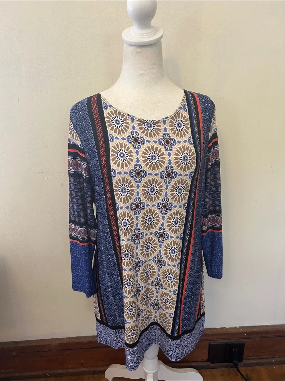 Sunny Leigh Multicolored Long Sleeve Women's Tunic Size L EUC